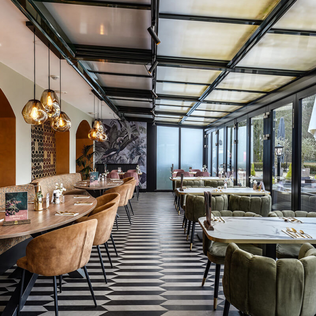 Serre-restaurant-sjapo